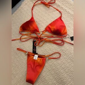 NWT Berry Beachy Bikini set Top size XL Bottom size M